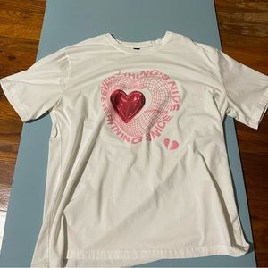 Love heart tee